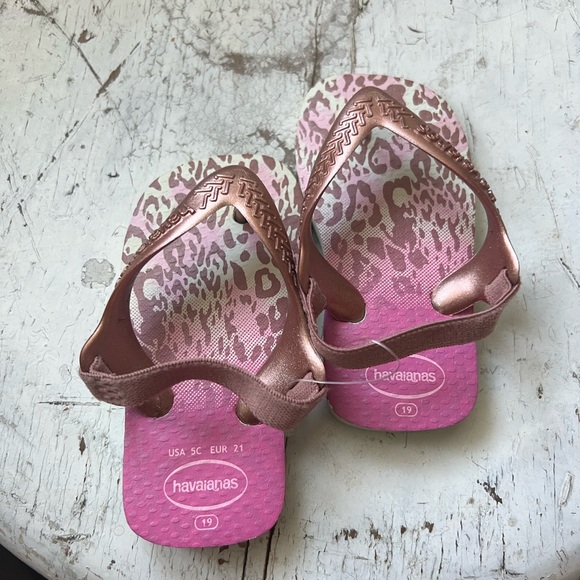 Havaianas Baby Chic Sandals Flip Flop Rose Gold Size US 5C EU 21 - Picture 2 of 4